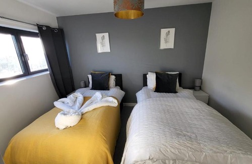 Highbury West Apartment | Luxury Gem By Emirates Stadium - Ultimate Fan Experience