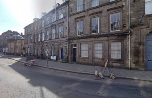 Leith Apartment | Luxury Georgian City Retreat | 5★ Location | Patio