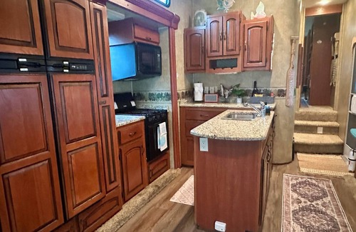 Englewood House | Luxury Glamping near the gorgeous Gulf coast Beach!