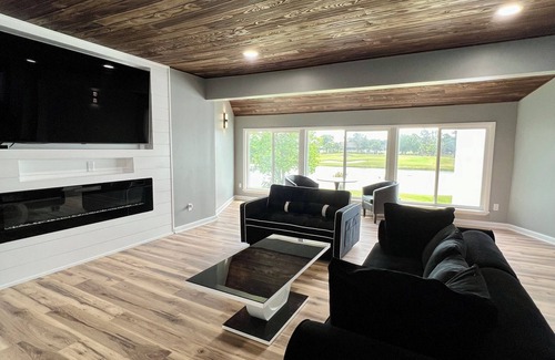 Upper Grand Lagoon Villa | Luxury Golf and Yacht Club Escape