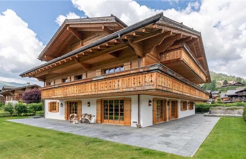 Zweisimmen Nr Gstaad House | Luxury Gstaad Condo