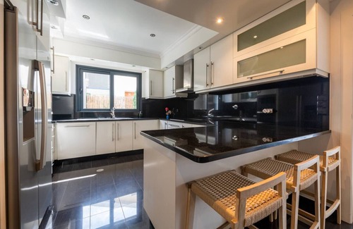 Ponta do Sol House | Luxury Haven: Heated Pool, AC & Sun n