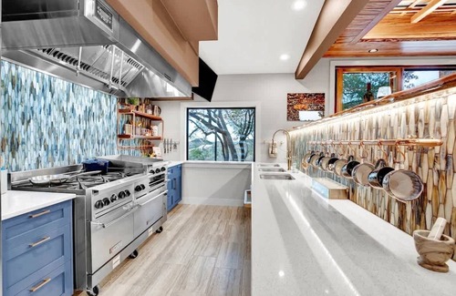 New Braunfels House | Luxury Hill Country Villa With Pool-hot Tub-views