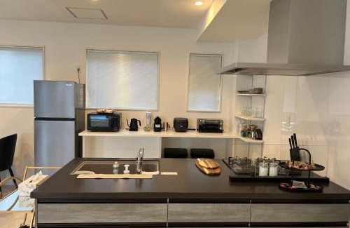 Hakata-ku Villa | Luxury Hills 1500ｍ2超絶景パティオ サウナ BBQ 駐車場4台 プール ペット 空港そば