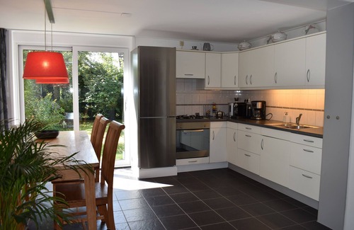 Scharendijke House | Luxury holiday home, quiet location and near the beach, suitable for seniors