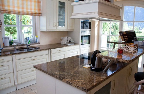 Moetz House | Luxury Holiday Home in Mid-Tyrol - Premium Holidays for 2-14 Guests