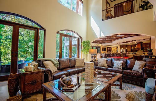 Jaco House | Luxury Home, Casa Vista Paraíso, Pool, Rainforest View, Access to Amenities.