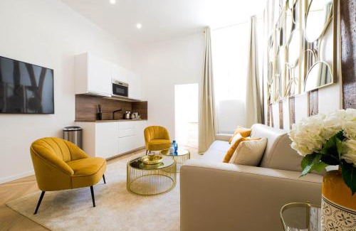 Vivienne Apartment | Luxury home in PARIS - Musée du Louvre