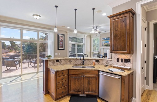 Osage Beach House | Luxury Home in Porta Cima!