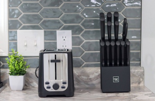 Cuyahoga Falls House | Luxury Home near Blossom, CVNP, Ski Resort