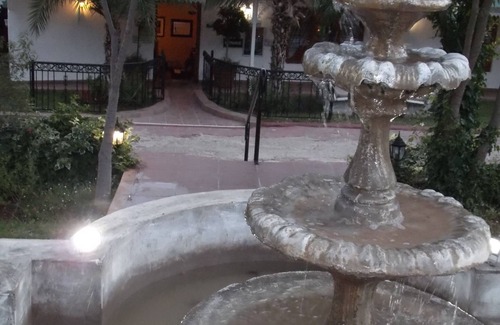 Schoemanshoek Cabin | Luxury Honeymoon waterfront Cabin Mountain View 1 & Restaurant