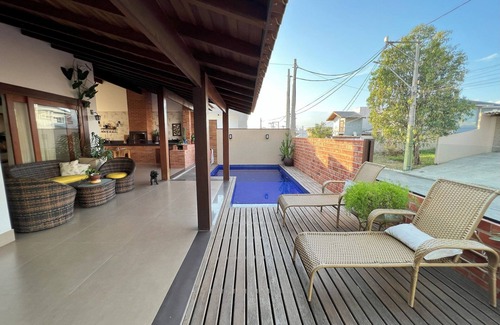 Sao Pedro da Aldeia Condo | Luxury House w/private pool, garage and barbecue