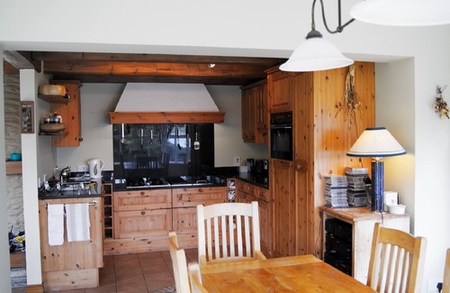 County Cork House | Luxury House on Seafront, with Pool, Sauna, Jacuzzi and Woodlands