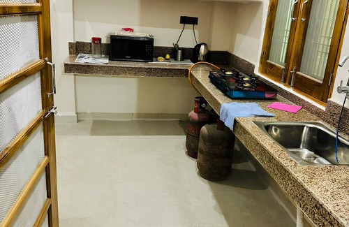 Faizabad House | Luxury King-size Room with Attached Washroom in Ayodhya. 10 mins from Ram Mandir