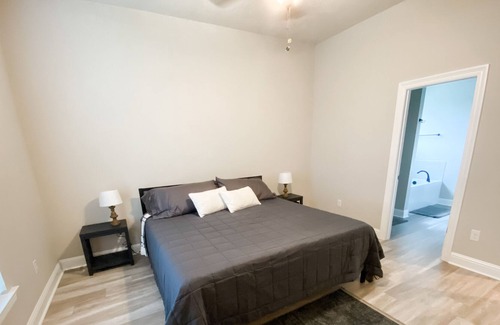 Broadmoor House | Luxury & Lagniappe in Baton Rouge! New construction and chic design.