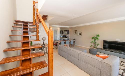 Bain Boeuf Apartment | Luxury Lagon beachfront duplex, Coin de Mire view - 3 Bedrooms en suite
