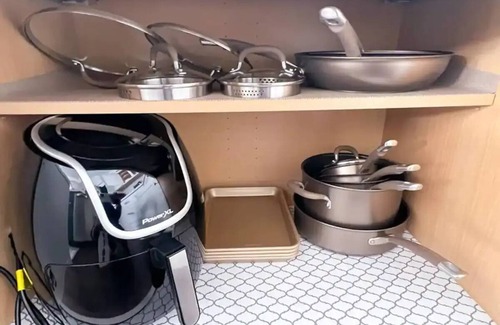 Bayberry House | Luxury Lakefront Family Retreat