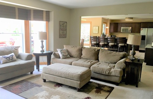 Treasure Lake House | Luxury Lakefront Home: Private dock & outside entertainment areas in resort.