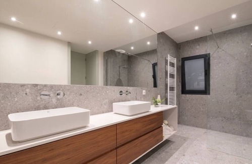 Santa Eulalia Villa | Luxury life in stunning villa, Praia da Oura 900m