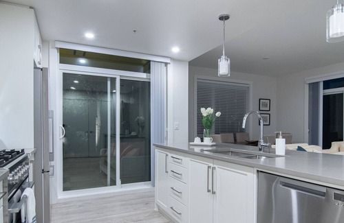 Mill Lake Apartment | Luxury Living near the LAKE