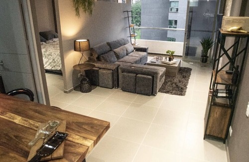 Los Naranjos Condo | Luxury Loft 5min away from Provenza, Tesoro and top other amenities