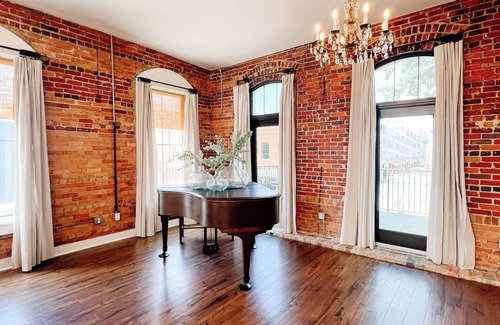 Downtown Apartment | Luxury Loft at the Mercantile: Prime Downtown Pensacola Location, Near Beaches!