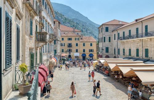 Kotor Old Town Apartment | Luxury Main Square apartment by MN Property