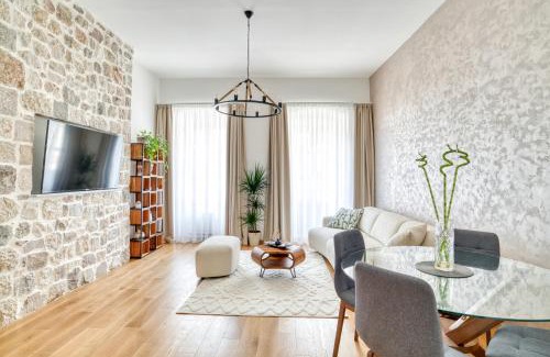 Kotor Old Town Apartment | Luxury Main Square apartment by MN Property