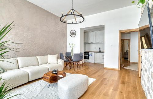 Kotor Old Town Apartment | Luxury Main Square apartment by MN Property