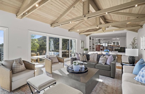 Malibu House | Luxury Malibu Cloud House w/ Panoramic Ocean Views + Mini Golf + Hot Tub!