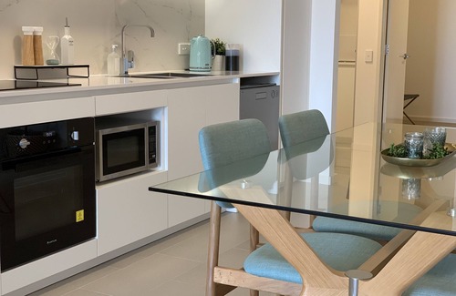 Mindarie Apartment | Luxury Mindarie Waterfront Apartment