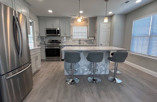 Charlotte House | Luxury modern home near uptown!