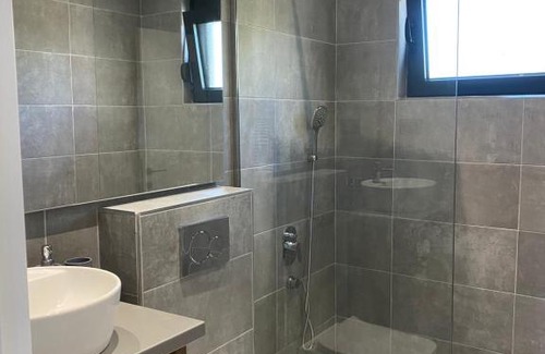 Bar House | Luxury modern villa Luna