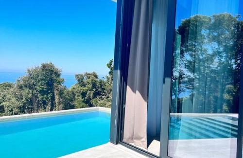 Bar House | Luxury modern villa Luna