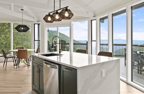 Seven Devils Ski Chalet | Luxury Mountain Home in Banner Elk with unobstructed views & Infrared Sauna!