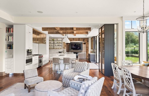 Aspen House | Luxury Mountain Retreat with Breathtaking Views and Expansive Backyard