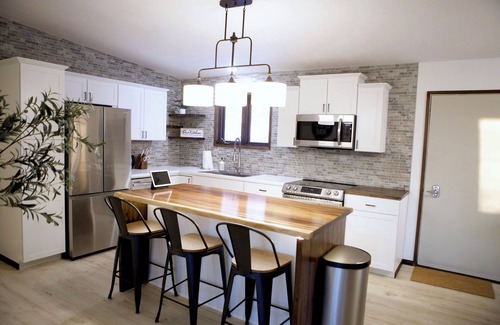 College House | Luxury Northern Light Oasisn