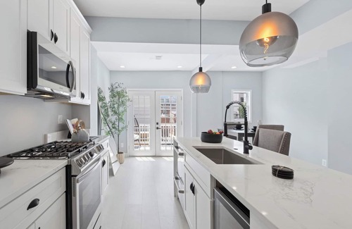 Brightwood Park House | Luxury NW DC Townhome 3 bedroom 3 Bathroom