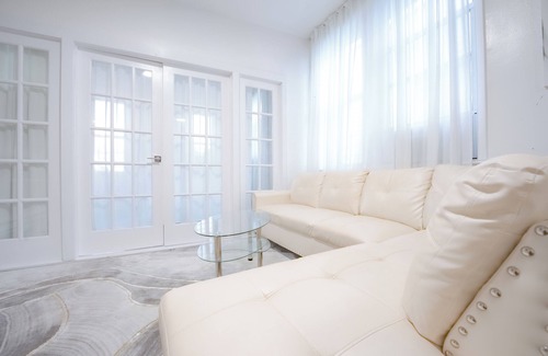 Southeast Yonkers House | Luxury NY Home close to NYC