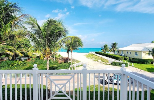 Alice Town House | Luxury Ocean Villa 3 Bed/3 Bath in Bimini Bay