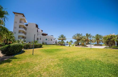 La Paz Apartment | Luxury Oceanfront Condo at El Caimancito Beach
