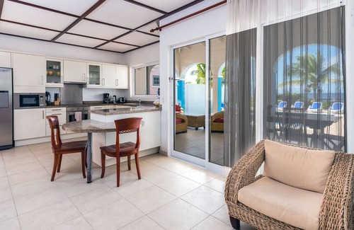 Sabadeco Villa | Luxury oceanfront villa, full AC private pool, direct ocean access, great diving