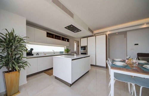 High Ridge Apartment | Luxury Penthouse with private pool and sea views, sleeps 6