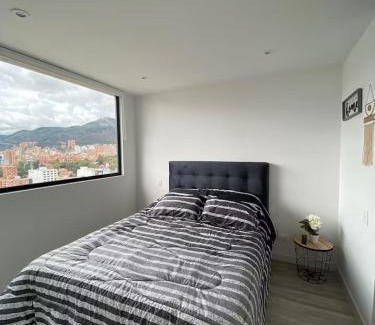 Chapinero Apartment | Luxury Penthouse With a Rooftop Pool & 24h Gym, Near Zona G!