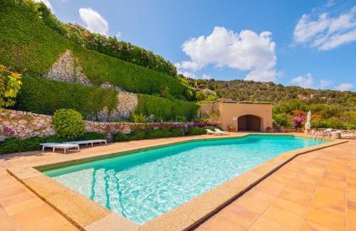 Cala di Volpe Apartment | Luxury Pevero Apartment in Golf Club