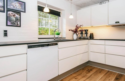 Husby House | Luxury Pool House by Sea - By Traum Ferienwohnungen