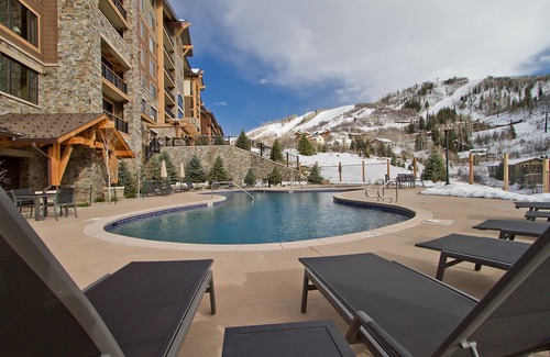 Steamboat Springs Condo | Luxury + Pool + Ski-in/Ski-out - Skyfall Ridge