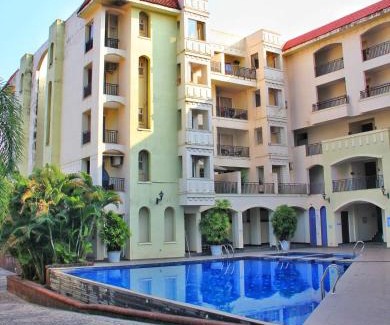 Siolim Cabin | Luxury Pool view Apartment w Jacuzzi by Mirabella