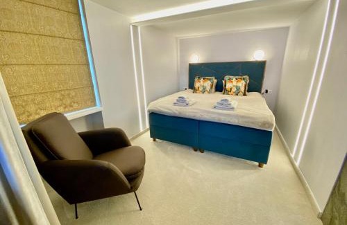 Kaunas Apartment | Luxury Queen V apartment with Jacuzzi