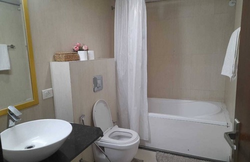 Gurugram Apartment | Luxury Rental/Serviced Apartments in Gurgaon In DLF Phase - V